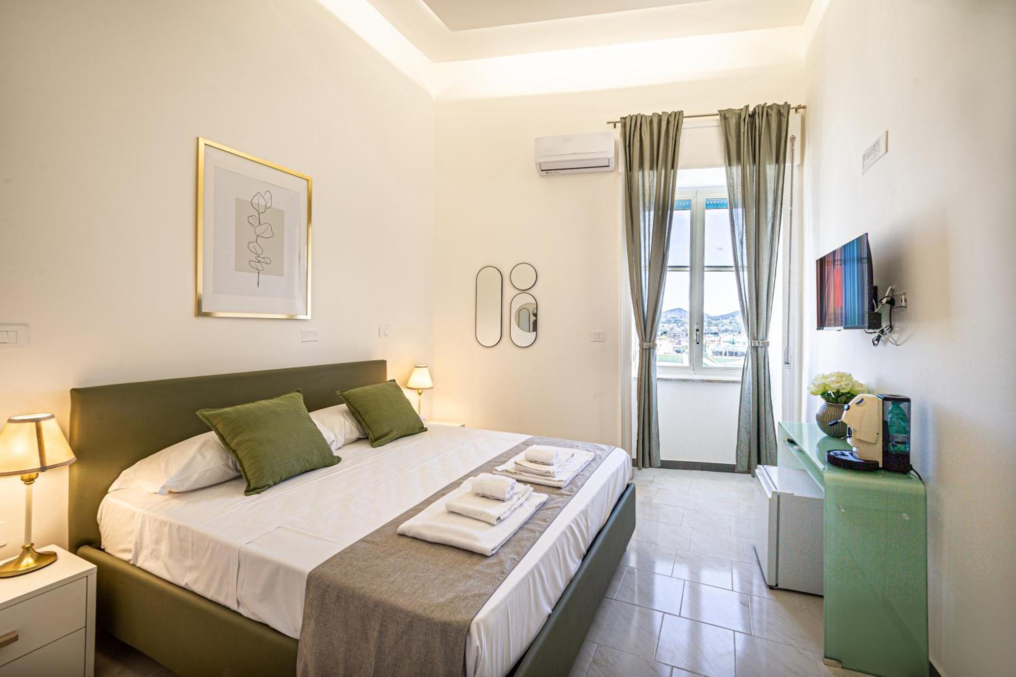 Mh Suites Rooms Apartments Bacoli Eksteriør bilde