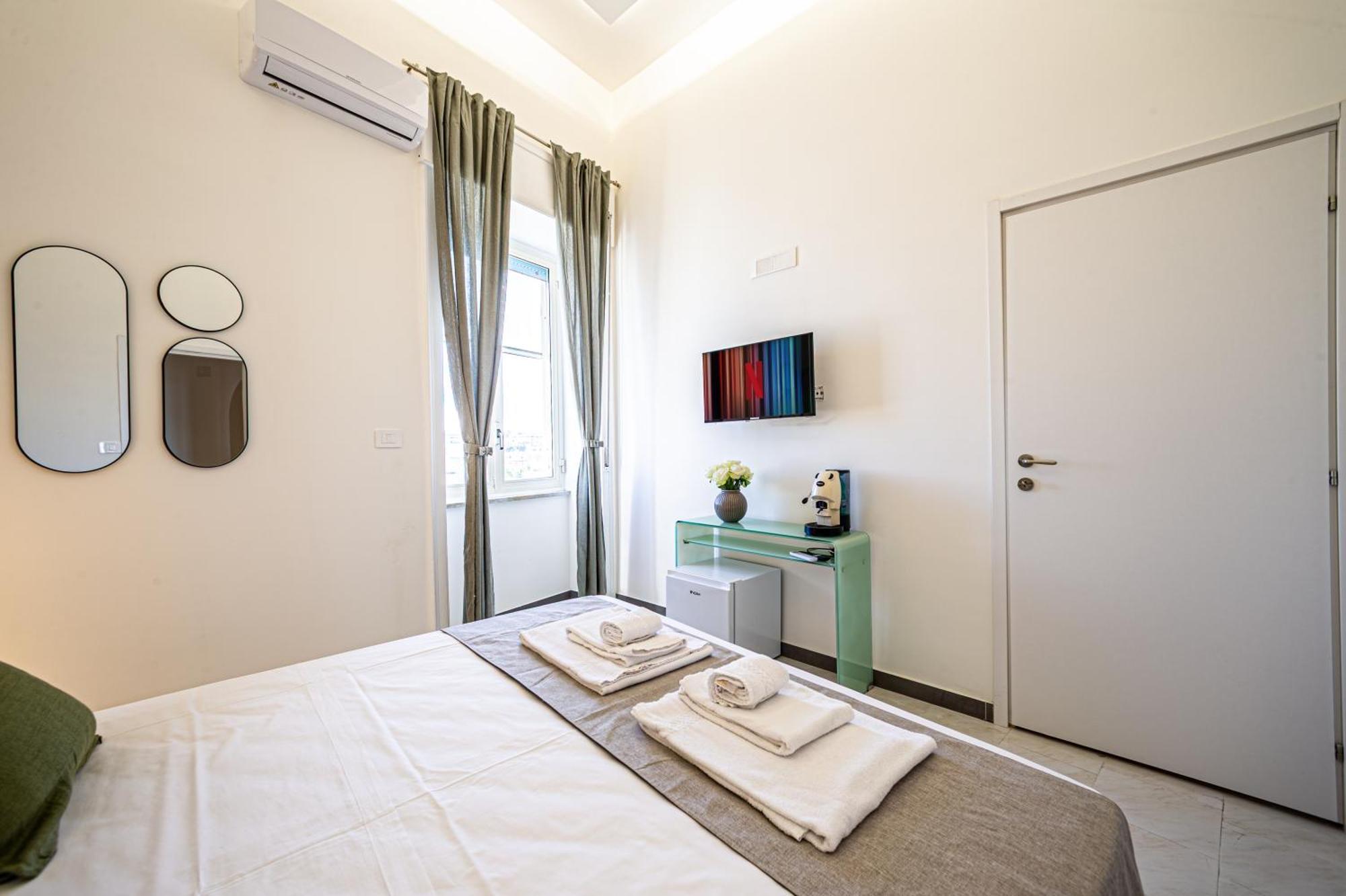 Mh Suites Rooms Apartments Bacoli Eksteriør bilde