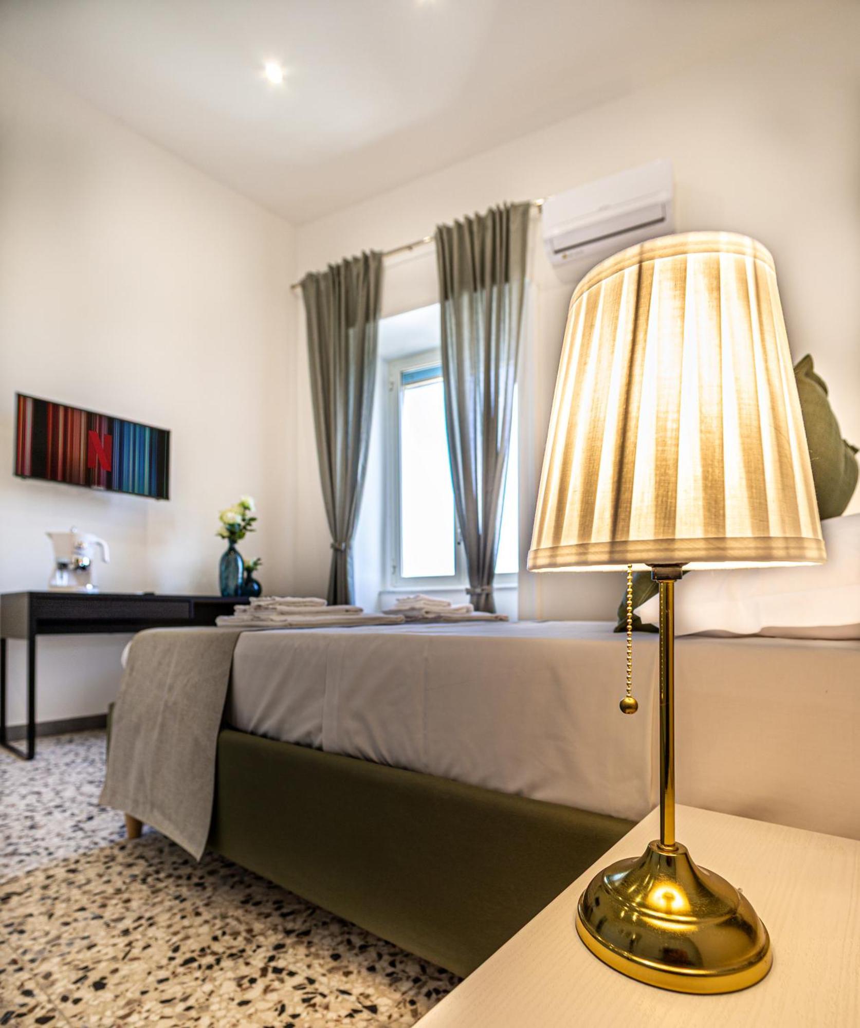 Mh Suites Rooms Apartments Bacoli Eksteriør bilde